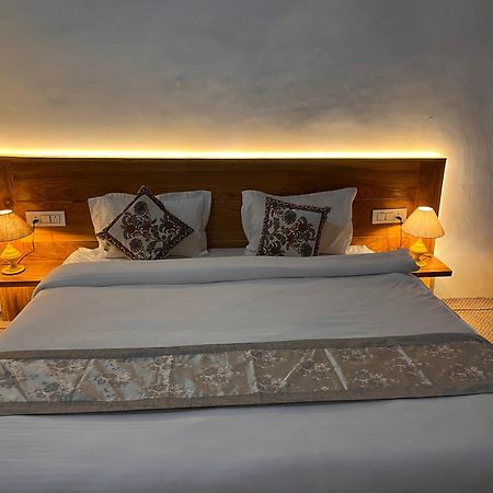 Traveller Nest Hotel Deskit ภายนอก รูปภาพ