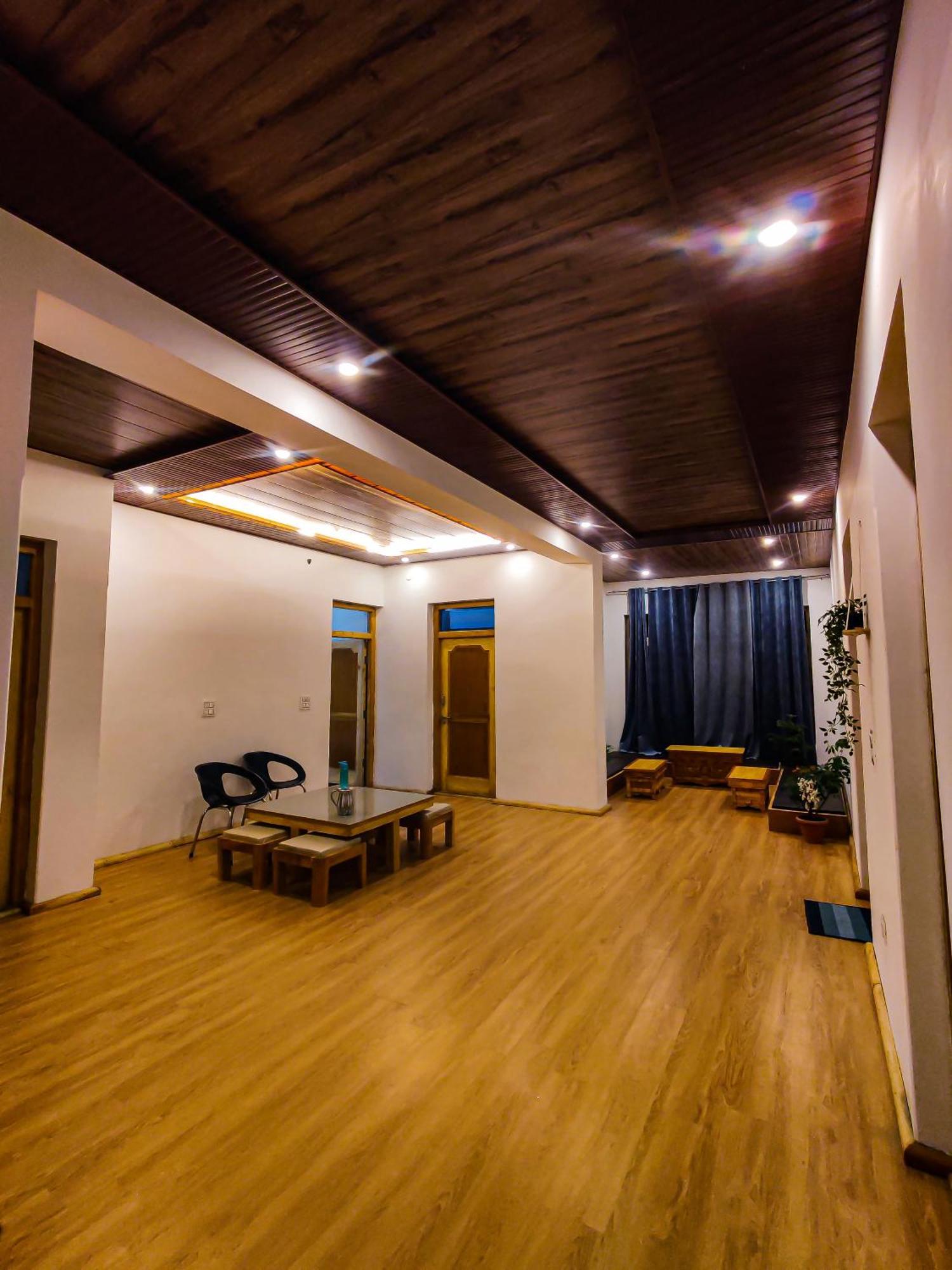 Traveller Nest Hotel Deskit ภายนอก รูปภาพ