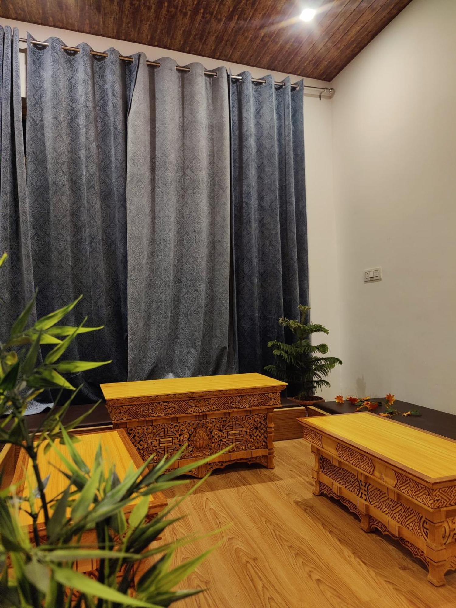 Traveller Nest Hotel Deskit ภายนอก รูปภาพ